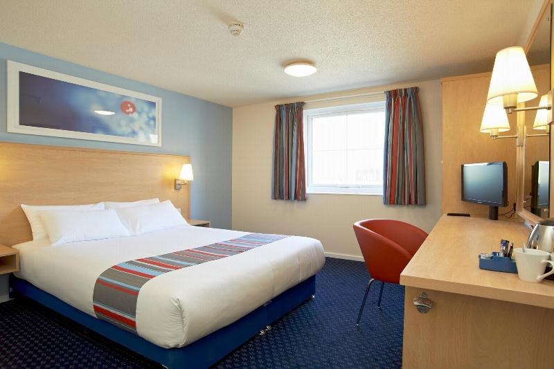 Travelodge Dundee Strathmore Avenue Exterior photo